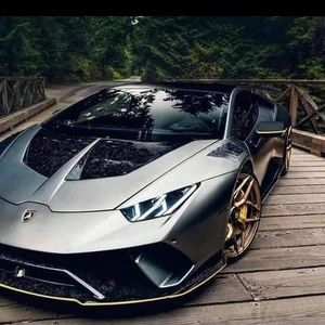 Meet your Posher, Alejandro